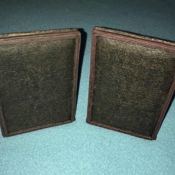 VINTAGE bookends -antique sedans - Picture 3 of 8